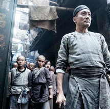 历届获奖者包括弗朗切斯科·罗西（Francesco Rosi）、克洛德·戈雷塔（Claude Goretta）、布鲁诺·冈茨（Bruno Ganz）、克劳迪娅·卡汀娜（Claudia Cardinale）、杜琪峰（Johnnie To）、哈里·贝拉方特（Harry Belafonte）、彼得-克里斯蒂安·富特尔（Peter-Christian Fueter）、塞尔吉奥·卡斯特利托（Sergio Castellitto）、维克多·艾里斯（Víctor Erice）、马连·胡西耶夫（Marlen Khutsiev）、布莱尔·奥吉尔（Bulle Ogier）、马里奥·阿多夫（Mario Adorf）、简·柏金（Jane Birkin）、弗雷迪·M·穆雷尔（Fredi M. Murer）、但丁·斯皮诺蒂（Dante Spinotti）、科斯塔-加夫拉斯（Costa-Gavras）、蔡明亮（Tsai Ming-liang），以及2024年的沙鲁克·汗（Shah Rukh Khan）。